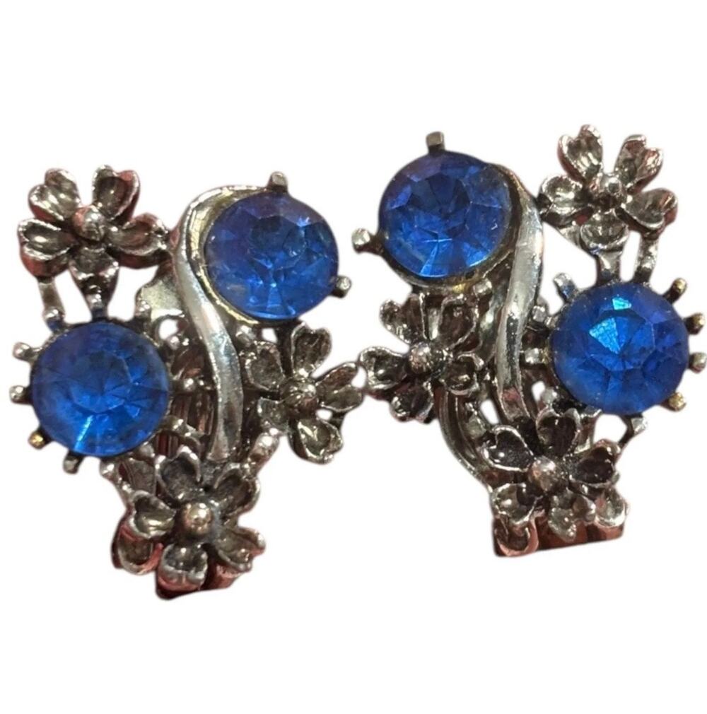 Vintage Sapphire Blue Rhinestone Flower Clip Earrings Silver Tone